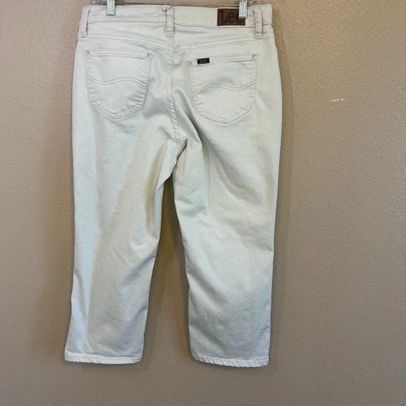 Lee Women's Light Gray / Light Silver Denim Stretch Capri Jeans 12 Medium - Picture 6 of 8